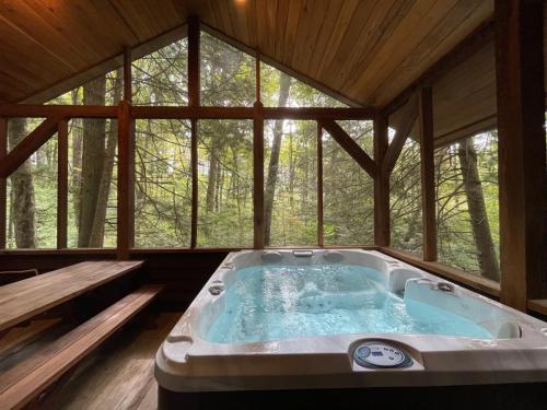 Cabin 1 Hot Tub / Relaxation